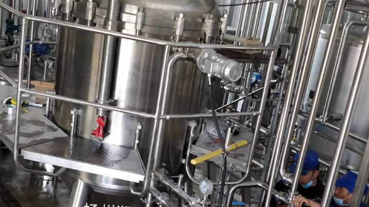 扬州润明的过滤机在内蒙饮料厂过滤运用